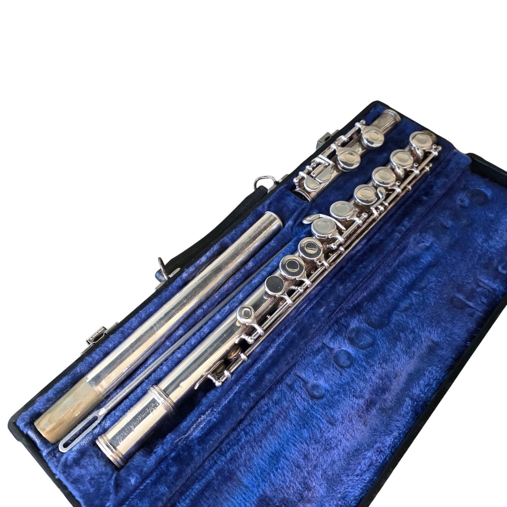 Gemeinhardt 2SP Flute Silver Plated Elkhart Indiana Serial E89917 with Case